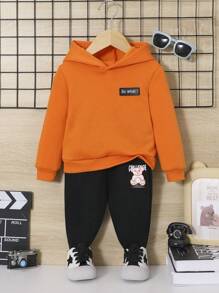 SHEIN 男嬰熊和標語圖案連帽衫和運動褲 - 彩色 - 查看 2