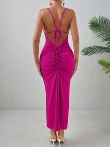 SHEIN Allurite 肩上打結褶邊露背吊帶連衣裙 - 玫紅色 - 查看 3