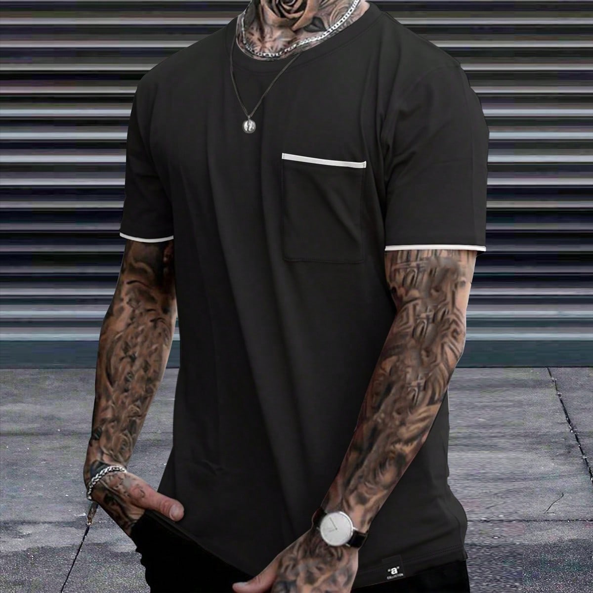 Hombres Camiseta ribete en contraste con parche de bolsillo