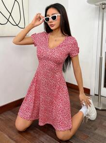 SHEIN Privé Ditsy Floral Print V Neck Dress - Red - View 4