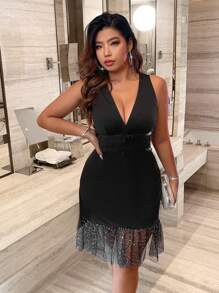 SHEIN Unity Plus Plunging Neck Contrast Lace Hem Dress