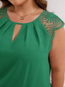 SHEIN Clasi Hơn Đường viền lỗ khóa Ren tương phản Tay Raglan Áo sơ mi - màu xanh lá - Xem 4