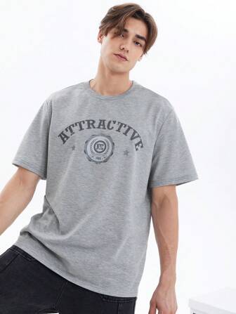 Manfinity Campus Court 男士字母圖案T恤