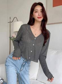 DAZY 纯色纽扣前短款T恤 夏季学院风上衣 长袖女式上衣 - 灰色 - 查看 3