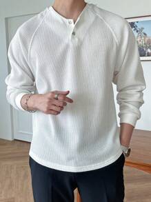 DAZY Camiseta de manga larga con cuello de botones a la mitad, de punto de gofre blanco con mangas raglán para hombre, otoño e invierno - Blanco - Ver 2