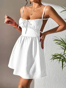 SHEIN PETITE 前繫帶胸部褶皺吊帶連衣裙 - 白色 - 查看 7