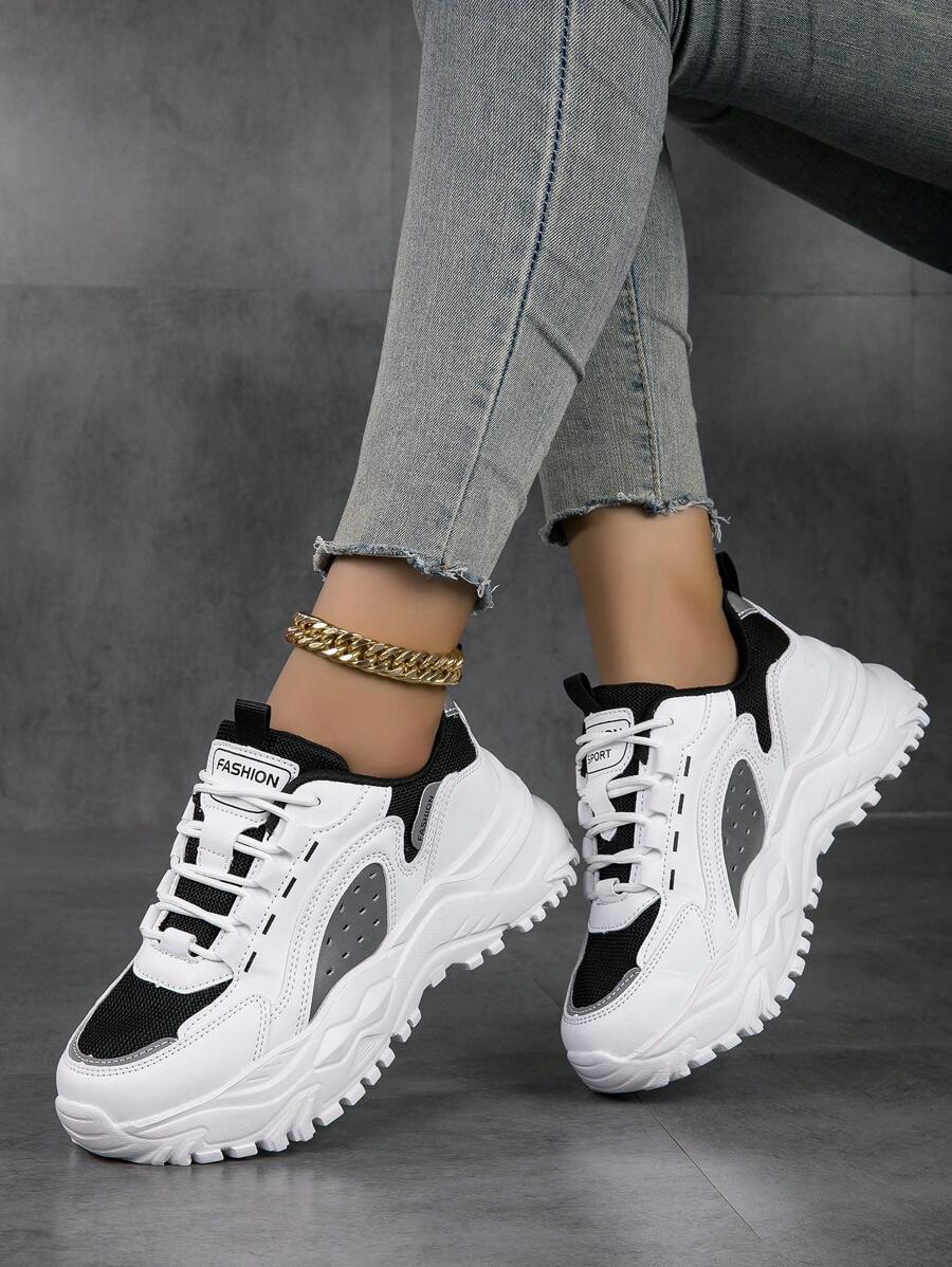 Zapatillas deportivas chunky para mujeres de moda exterior con en contraste de colores - Blanco - Ver 1