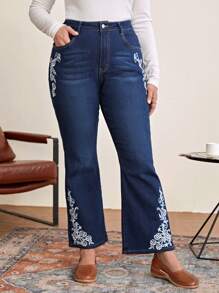 EMERY ROSE Plus Floral Embroidery Flare Leg Jeans - Dark Wash - View 4
