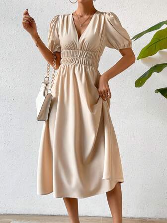 SHEIN Privé 深V領泡泡袖A字連衣裙