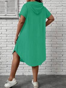 SHEIN LUNE Plus Slogan Graphic Curved Hem Tee Dress - Green - View 2