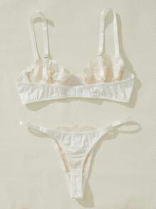 花卉刺繡網眼有鋼圈文胸和三角褲內衣套裝