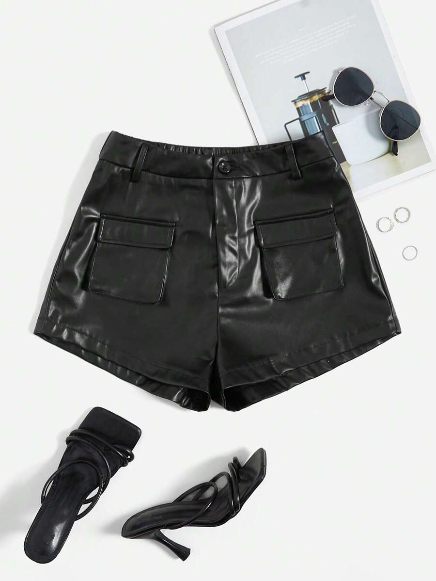 SHEIN Essnce 翻蓋口袋PU皮革短褲 - 黑色 - 查看 1