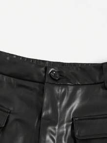 SHEIN Essnce 翻蓋口袋PU皮革短褲 - 黑色 - 查看 4