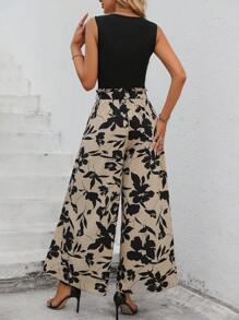 SHEIN LUNE Solid Tank Top & Floral Print Wide Leg Pants - Black - View 2