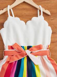 SHEIN Cô Gái Trẻ Khối sọc In Cắt vỏ sò Thắt lưng Cami Romper - Nhiều màu - Xem 4