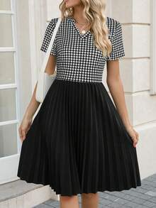 Houndstooth Print Pleated Hem Dress - Black and White - View 1