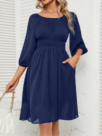 素色斜口袋A字連衣裙