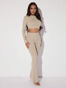 SHEIN SXY 小高領短款T恤&喇叭褲 - 米色 - 查看 5