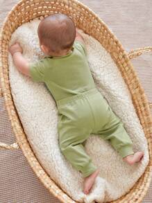 Cozy Pixies 新生兒字母圖案連體衣和運動褲睡衣套裝 - 青檸色 - 查看 2