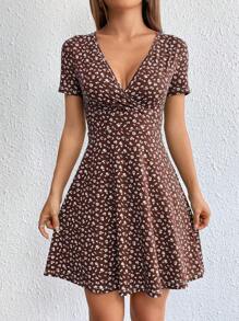 SHEIN EZwear Women Spring/Summer Elegant Wrap Heart Polka Dot Print V-Neck Short Sleeve Dress
