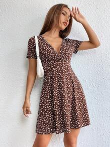 SHEIN EZwear Women Spring/Summer Elegant Wrap Heart Polka Dot Print V-Neck Short Sleeve Dress