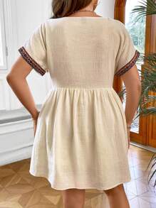 SHEIN Holidaya Plus Contrast Tape Batwing Sleeve Dress - Apricot - View 2