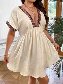 SHEIN Holidaya Plus Contrast Tape Batwing Sleeve Dress - Apricot - View 3