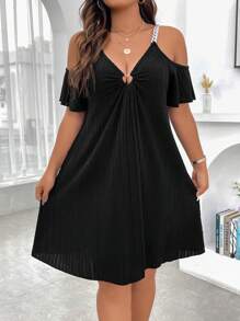 Calvaya Plus Cold Shoulder Ring Linked Ruched Bust Dress - Black - View 3
