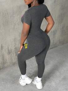 Slaydiva Cartoon Graphic Crop Tee & Leggings - Grey - View 2
