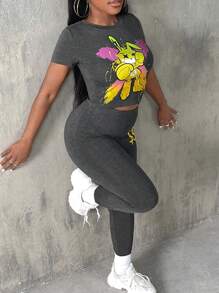 Slaydiva Cartoon Graphic Crop Tee & Leggings - Grey - View 5