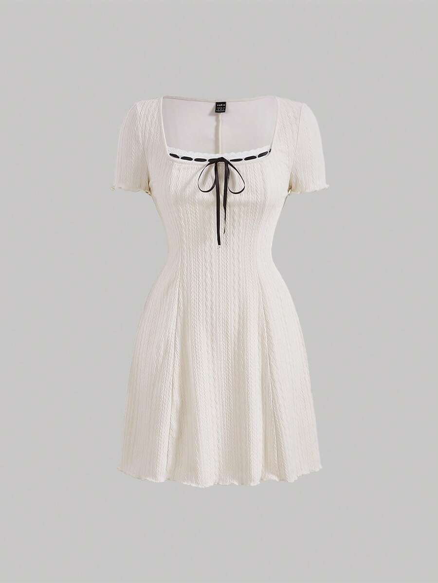 SHEIN MOD 蕾絲拼接前蝴蝶結連衣裙