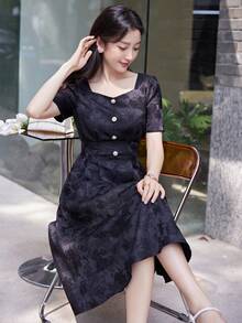 花卉圖案提花前紐扣拼接細節洋裝 - 黑色 - 查看 8