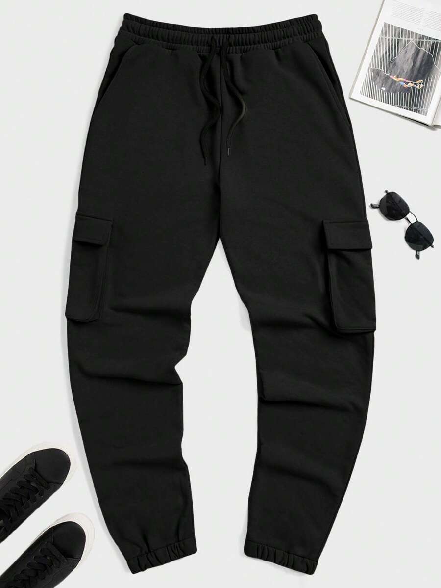 RueChic Men Flap Pocket Side Drawstring Waist Sweatpants - Black - View 1
