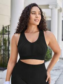 Plus Solid Criss Cross Back Sports Bra - Black - View 1