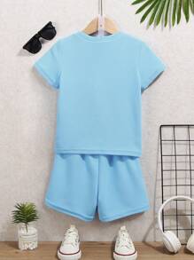 SHEIN 男小童字母圖案T恤和短褲