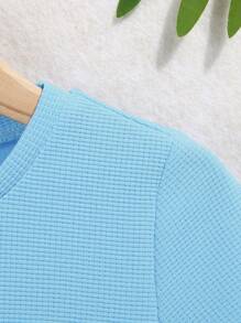 SHEIN 男小童字母圖案T恤和短褲