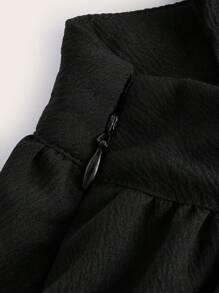 Fairycore 花卉刺繡背帶裙 - 黑色 - 查看 3