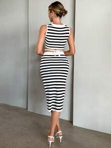 SHEIN Essnce 條紋圖案十字交叉後綁帶針織短上衣&針織短裙 - 黑與白 - 查看 5