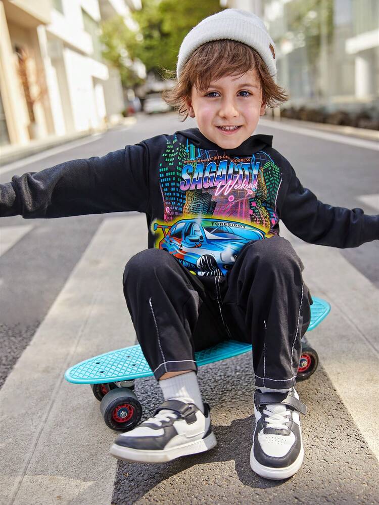 Young Boy Car & Letter Graphic Drop Shoulder Sweatshirt