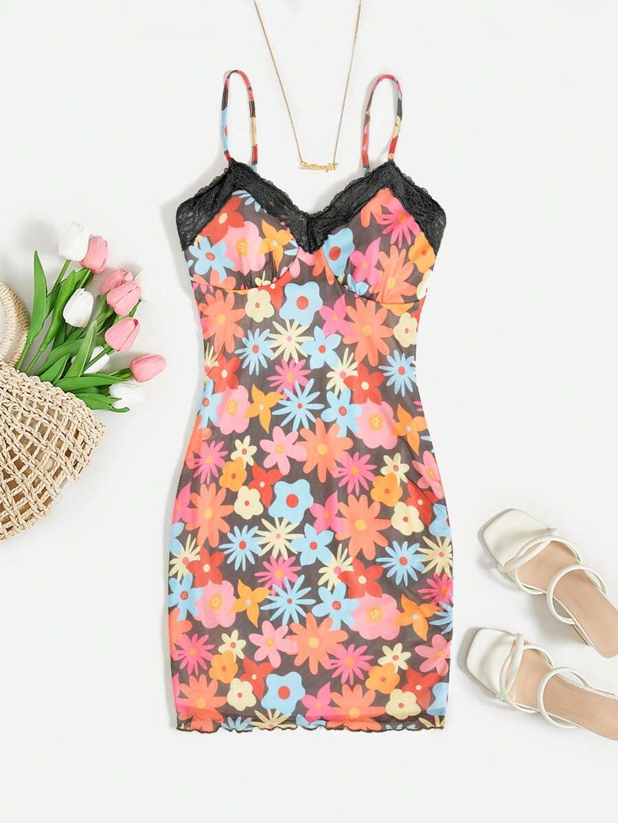 SHEIN VCAY 印花蕾絲邊吊帶連衣裙 - 彩色 - 查看 1