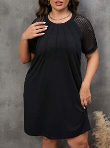 SHEIN LUNE Talla grande Vestido con encaje en contraste de manga raglán con costura detalle - Negro - Ver 3