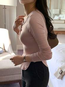 DAZY Áo thun cài nút phía trước, viền cong, áo thu - Bụi hồng - Xem 2