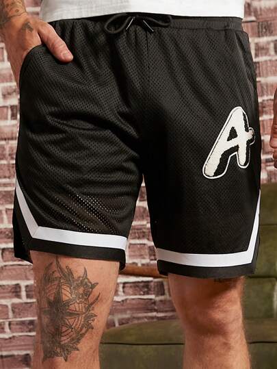 Guys Letter Patched Contrast Tape Drawstring Waist Shorts