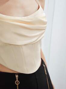 MOTF PREMIUM 垂墜打攬吊帶上衣 - 杏色 - 查看 5