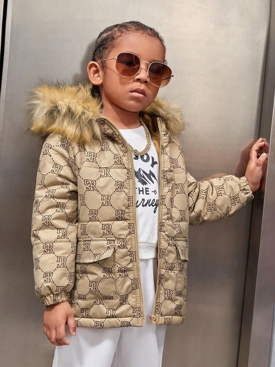 SHEIN 年轻男孩舒适休闲连帽棉服外套，文字印花，柔软，实用，温暖，带口袋盖和毛边的夹克，适合冬季 - 卡其色 - 查看 1