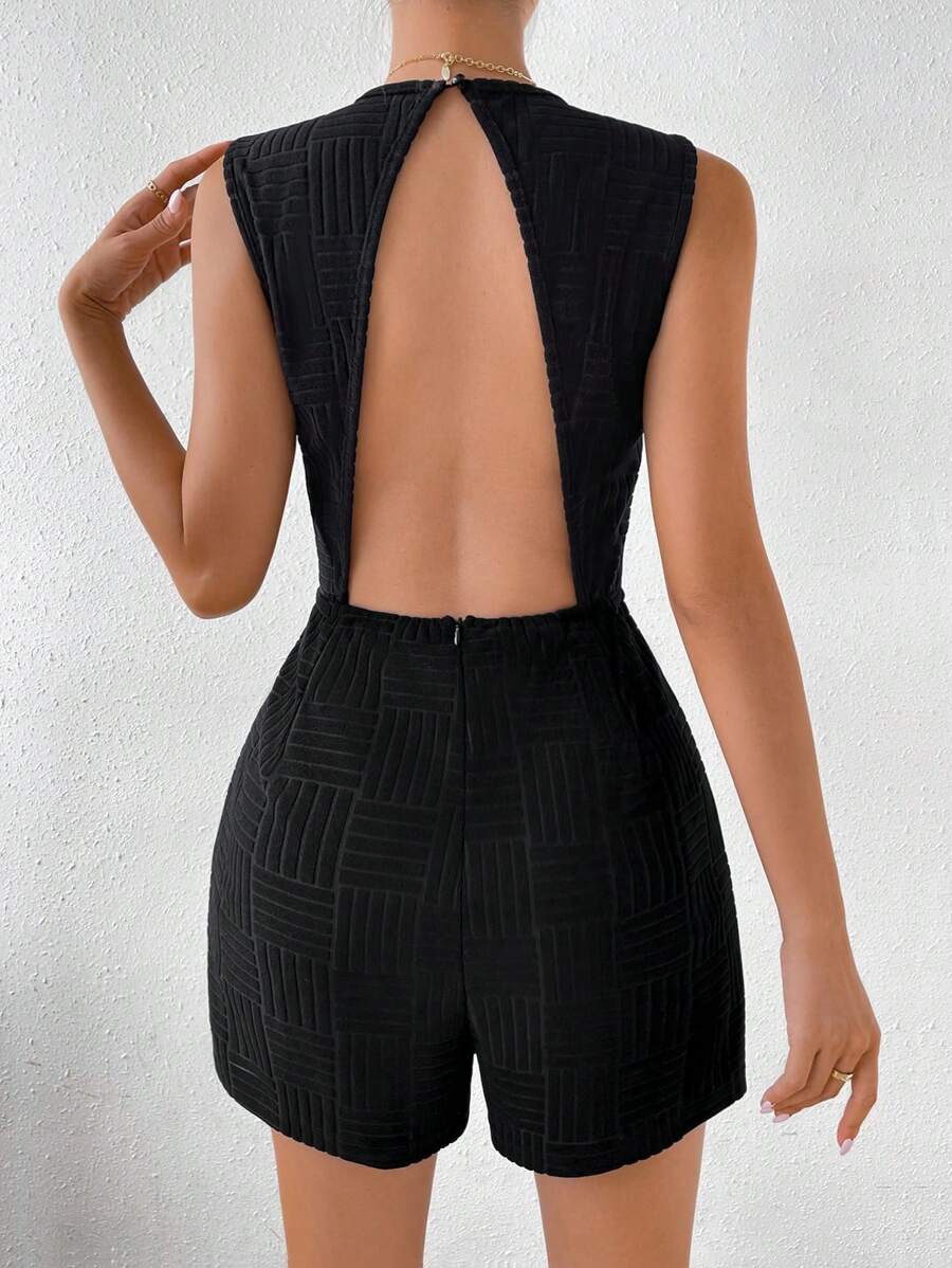 SHEIN LUNE 素色露背連身短褲 - 黑色 - 查看 1