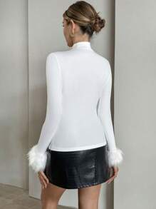 SHEIN Privé 毛茸茸袖口小高領合身T恤 - 白色 - 查看 3