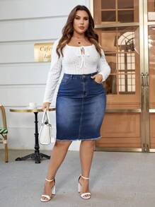 SHEIN Privé 大碼高腰毛邊緣牛仔半身裙 - 深色水洗藍 - 查看 4