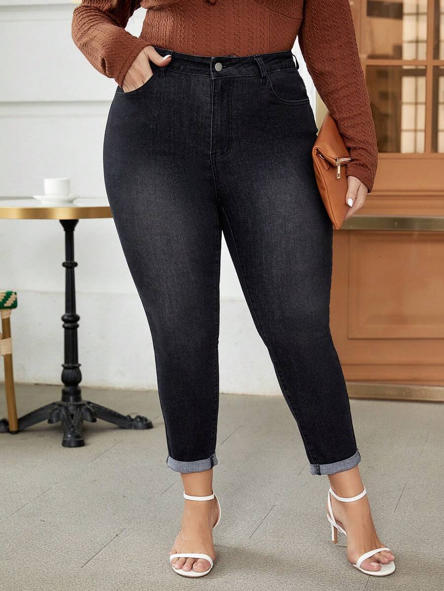 SHEIN Frenchy 大碼卷邊緊身牛仔褲 - 黑色 - 查看 1