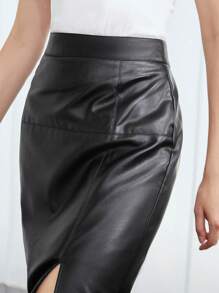 MOTF PREMIUM KNEE-LENGTH PU LEATHER SKIRT - Black - View 3